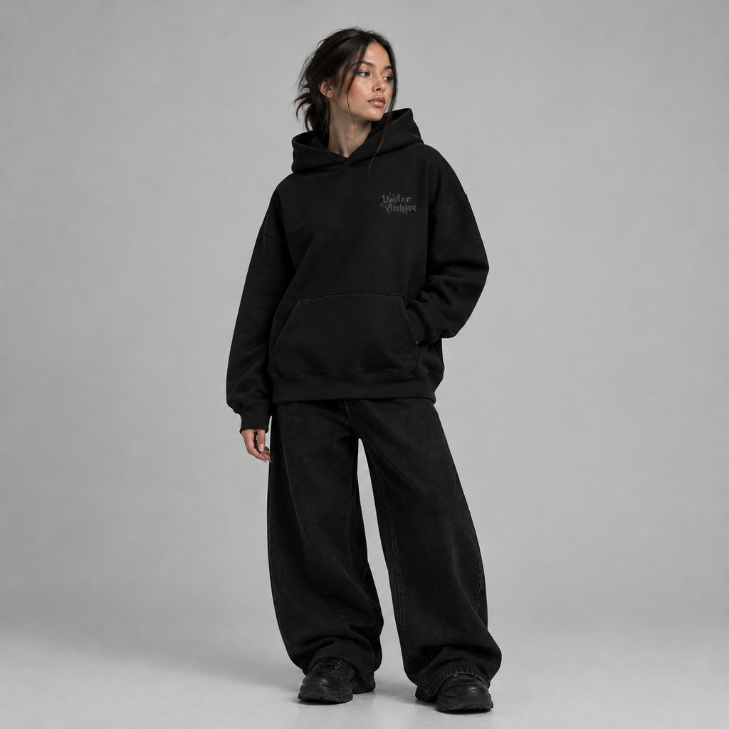VAYLORARCHIVE ESSENTIAL BLACK HOODIE